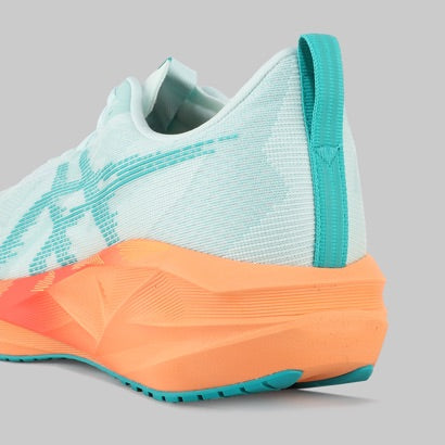 Tenis Asics Novablast 5 Hombre
